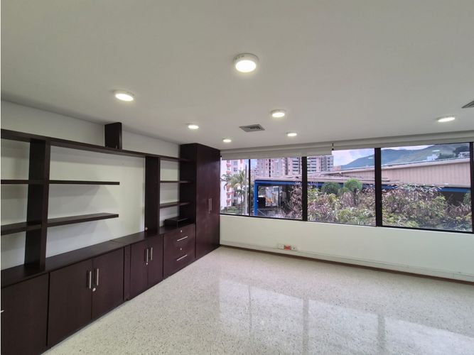 Oficina en arriendo en La Flora, Cali, 430 m² · foto 10 de 22