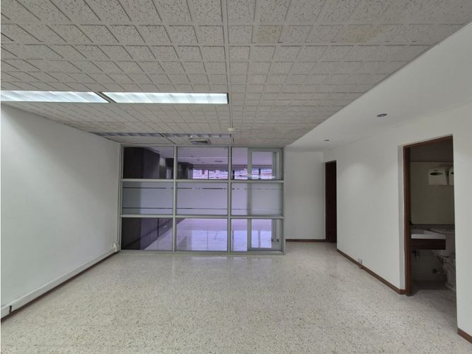 Oficina en arriendo en La Flora, Cali, 430 m² · foto 12 de 22