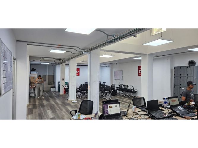 Oficina en arriendo en Salomia, Cali, 180 m² · foto 10 de 14