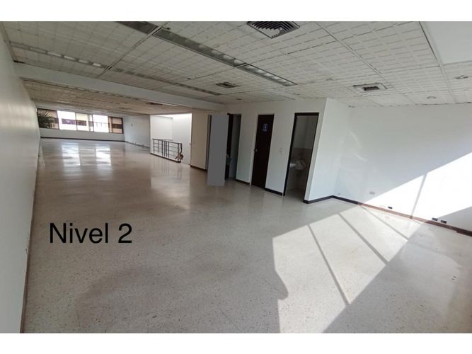 Oficina en arriendo en La Flora, Cali, 430 m² · foto 3 de 4