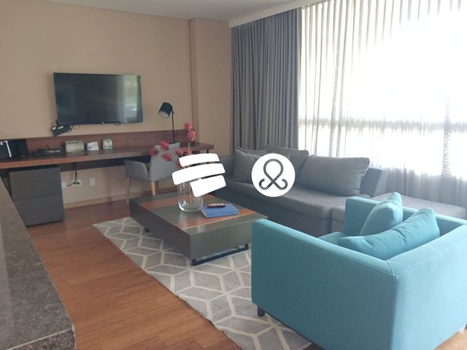 Apartamento de 1 alcoba en venta en El Tesoro, Medellín, 77 m² · foto 2 de 9