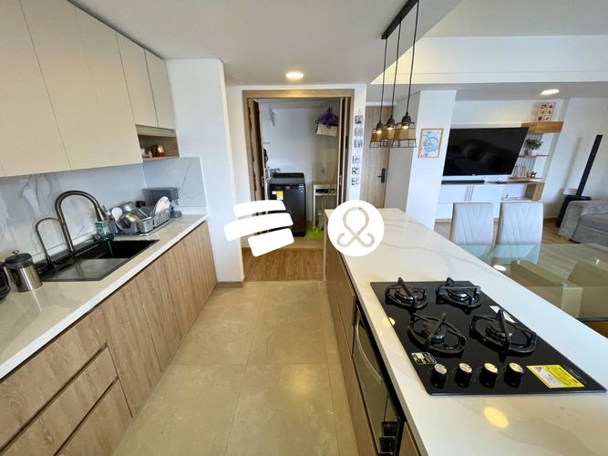 Apartamento de 2 alcobas en venta en Llano Grande, Rionegro, 76 m² · foto 2 de 19