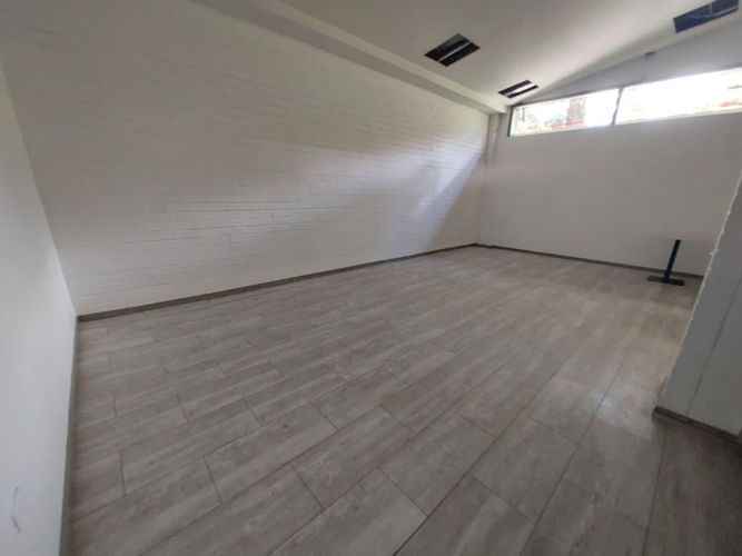 Local en arriendo en Patio Bonito, Medellín, 200 m² · foto 3 de 14