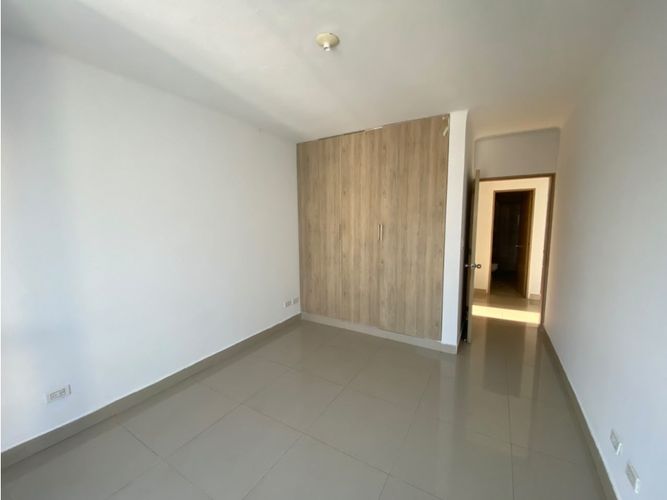Apartamento de 4 alcobas en venta en Los Cambulos, Cali, 144 m² · foto 7 de 24
