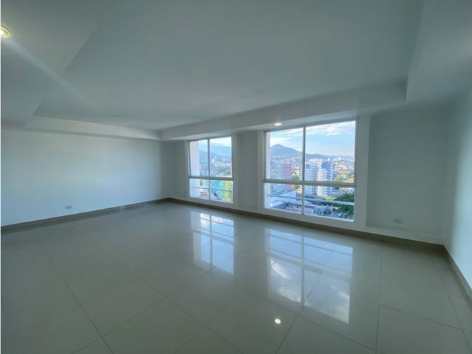 Apartamento de 4 alcobas en venta en Los Cambulos, Cali, 144 m² · foto 8 de 24