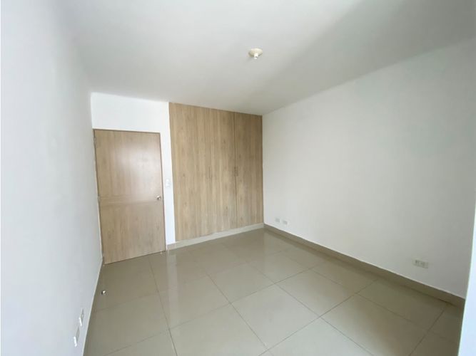 Apartamento de 4 alcobas en venta en Los Cambulos, Cali, 144 m² · foto 10 de 24