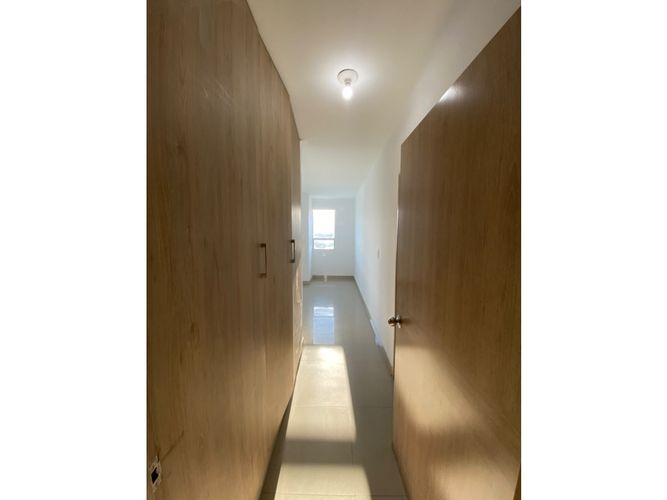 Apartamento de 4 alcobas en venta en Los Cambulos, Cali, 144 m² · foto 18 de 24