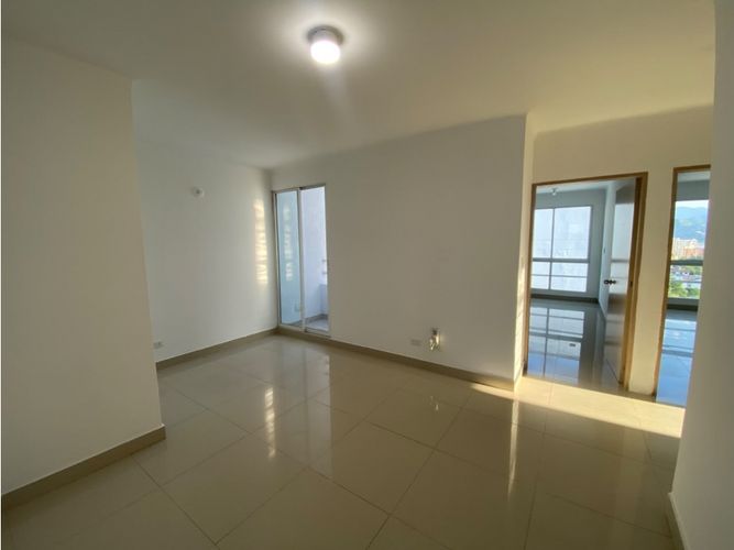 Apartamento de 4 alcobas en venta en Los Cambulos, Cali, 144 m² · foto 21 de 24