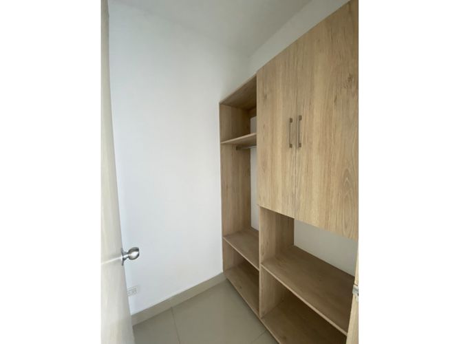 Apartamento de 4 alcobas en venta en Los Cambulos, Cali, 144 m² · foto 22 de 24
