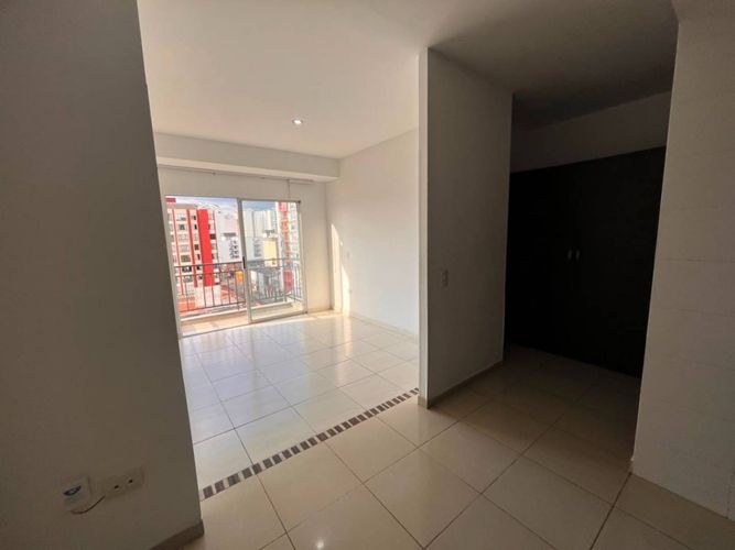 Apartaestudio en venta en Centro, Bucaramanga, 35 m² · foto 2 de 8