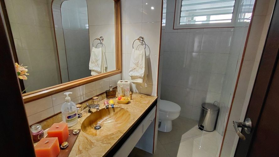 Apartamento de 3 alcobas en venta en Chicó Navarra, Bogotá, 204 m² · foto 12 de 24