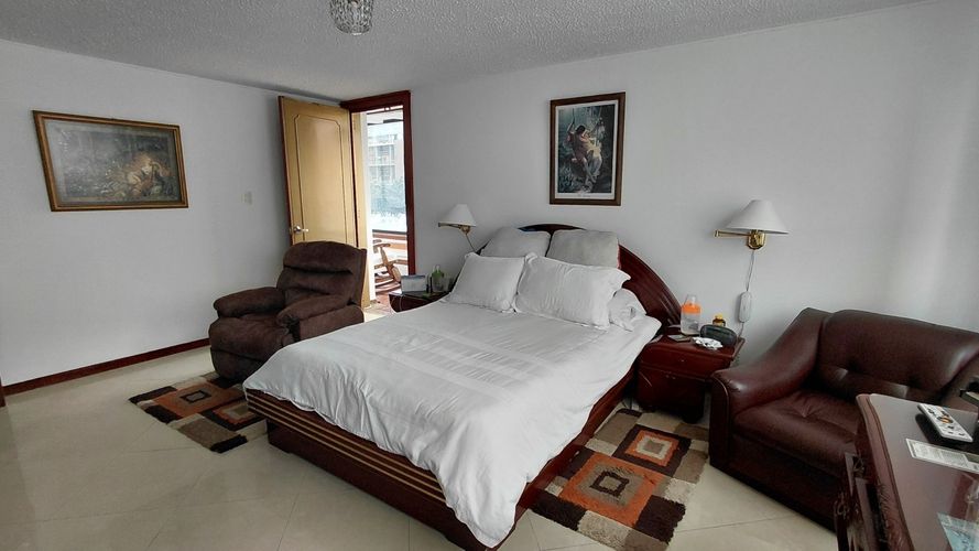 Apartamento de 3 alcobas en venta en Chicó Navarra, Bogotá, 204 m² · foto 22 de 24