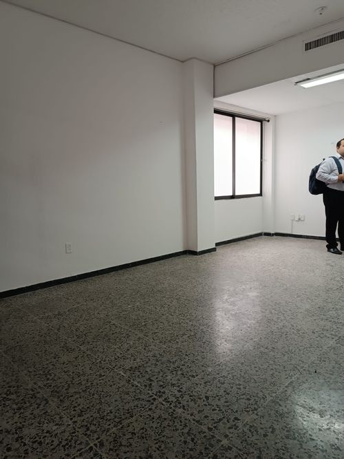 Local en arriendo en Antonia Santos Centro, Bucaramanga, 26 m² · foto 6 de 19