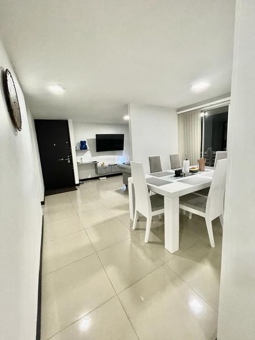 Apartamento de 4 alcobas en venta en El Ingenio, Cali, 134 m² · foto 3 de 13