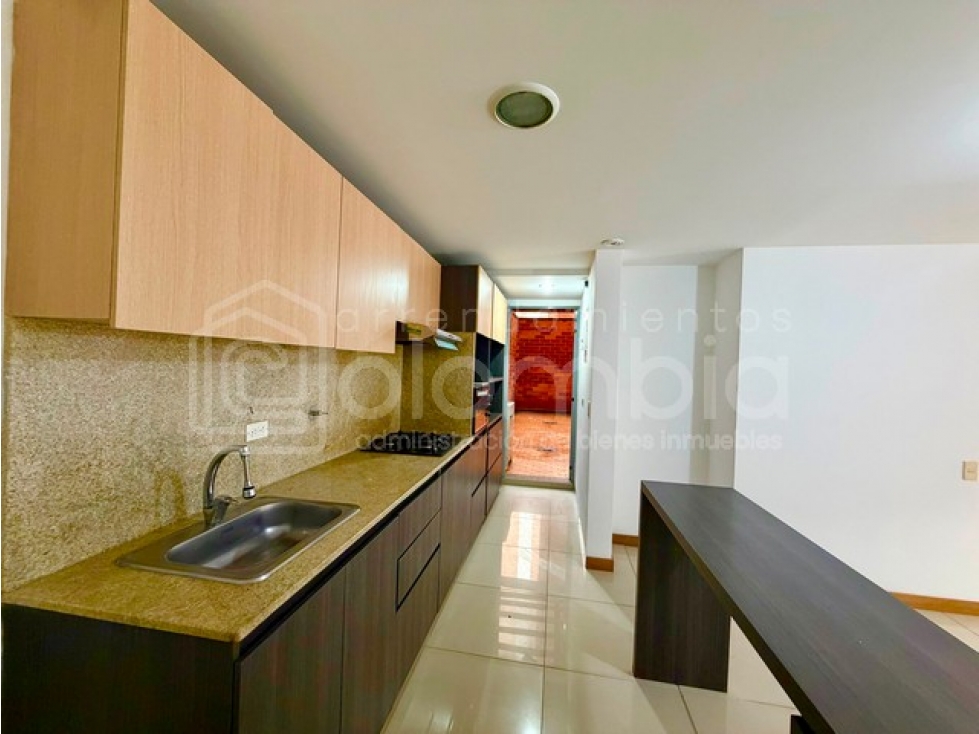 Apartamento en venta en Loma Del Escobero, Envigado · foto 7 de 24