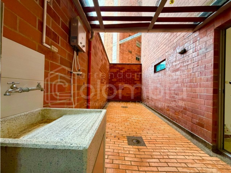 Apartamento en venta en Loma Del Escobero, Envigado · foto 9 de 24