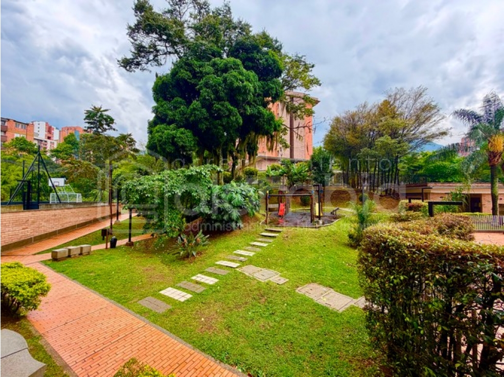 Apartamento en venta en Loma Del Escobero, Envigado · foto 19 de 24