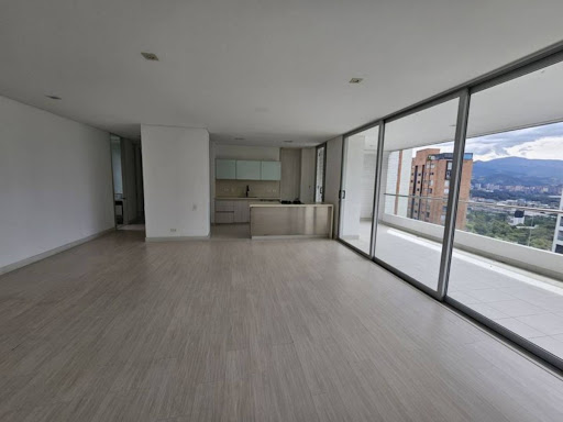 Apartamento en arriendo en El Campestre, Medellín · foto 2 de 24