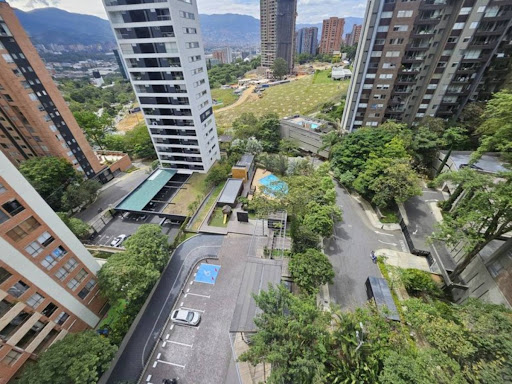 Apartamento en arriendo en El Campestre, Medellín · foto 8 de 24