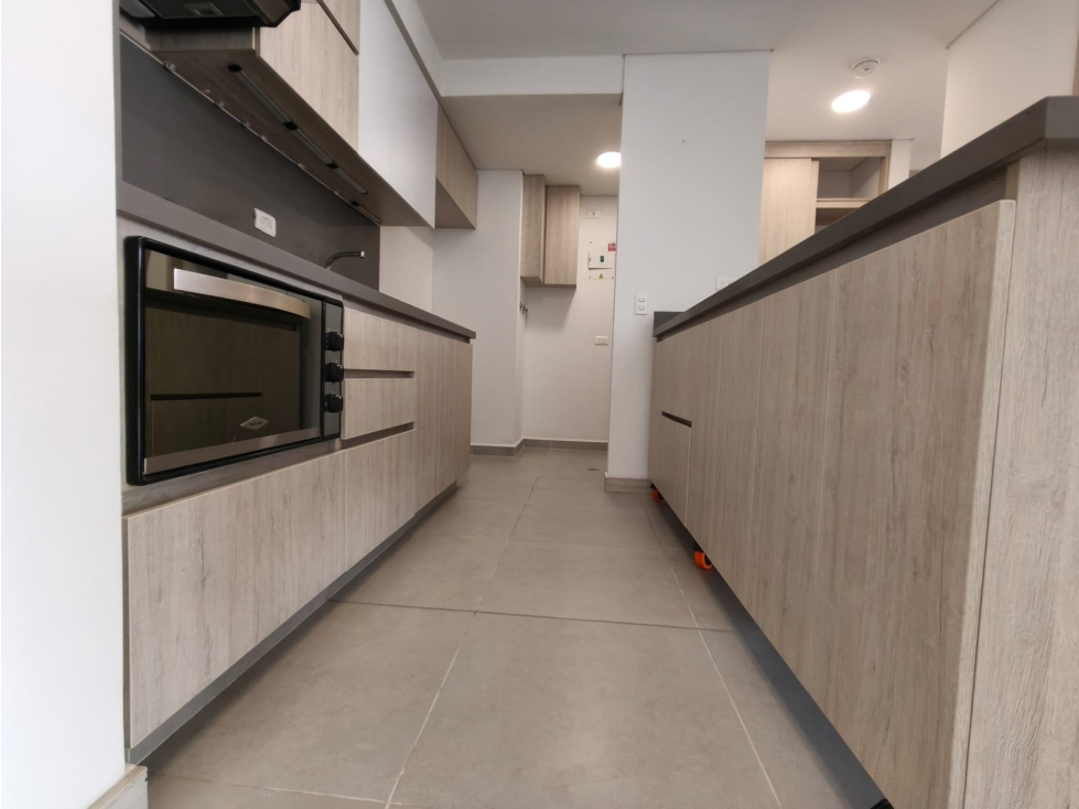 Apartamento en venta en El Portal, Envigado · foto 8 de 24