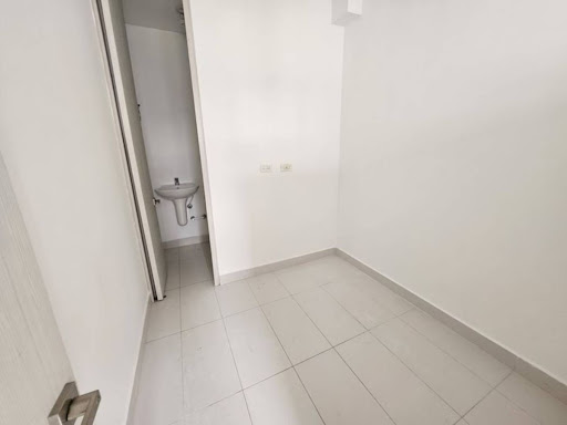 Apartamento en arriendo en El Campestre, Medellín · foto 9 de 24