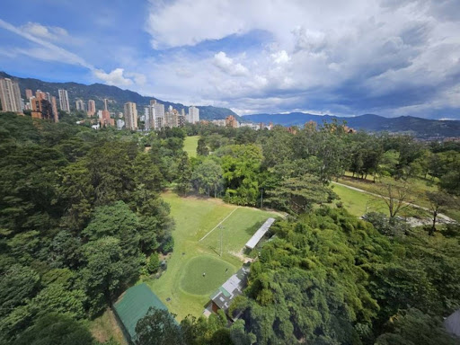 Apartamento en arriendo en El Campestre, Medellín · foto 12 de 24
