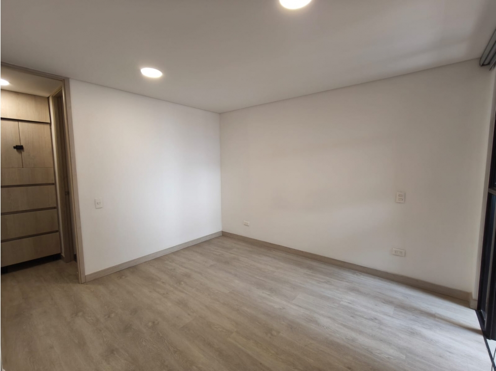 Apartamento en venta en El Portal, Envigado · foto 17 de 24