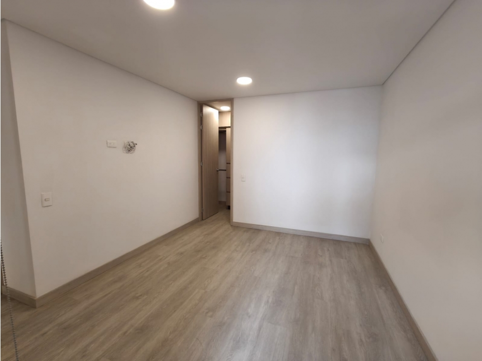 Apartamento en venta en El Portal, Envigado · foto 19 de 24