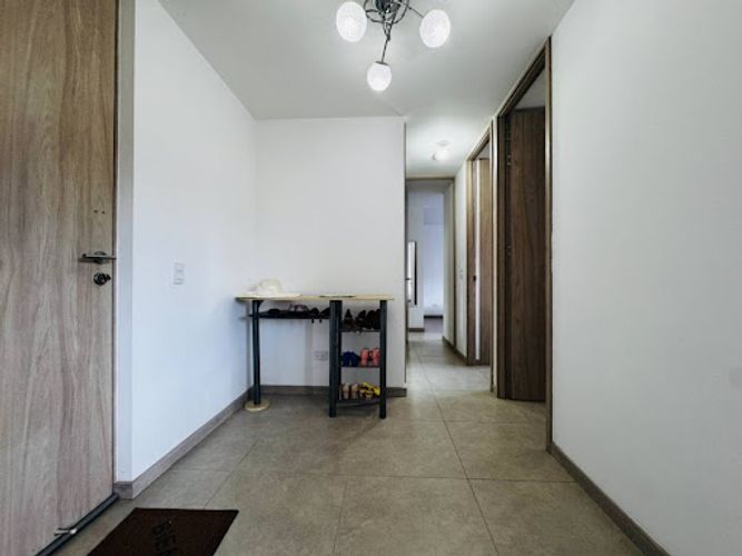 Apartamento de 3 alcobas en venta en Fontibon, Rionegro, 56 m² · foto 2 de 23