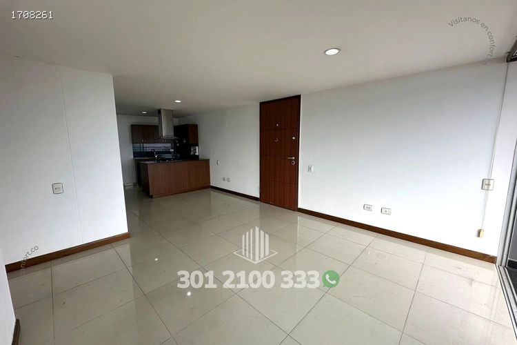 Apartamento de 3 alcobas en arriendo en Loma Del Indio, Medellín, 84 m² · foto 2 de 24
