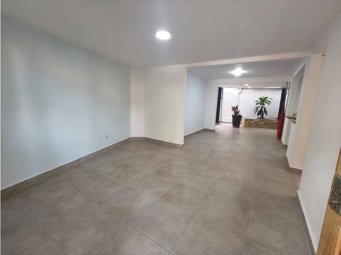 Casa de 3 alcobas en venta en El Retiro, 116 m² · foto 2 de 24