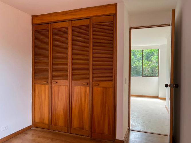 Apartamento de 2 alcobas en arriendo en Loma Benedictinos, Medellín, 84 m² · foto 9 de 18