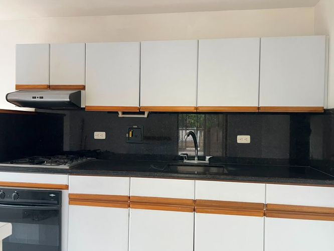 Apartamento de 2 alcobas en arriendo en Loma Benedictinos, Medellín, 84 m² · foto 6 de 18