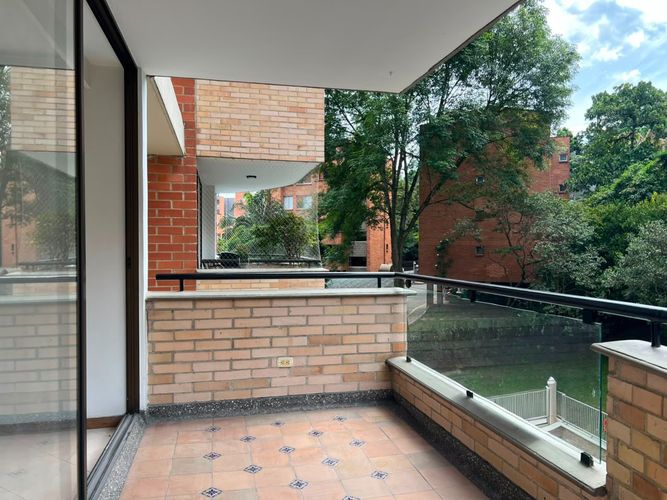 Apartamento de 2 alcobas en arriendo en Loma Benedictinos, Medellín, 84 m² · foto 18 de 18