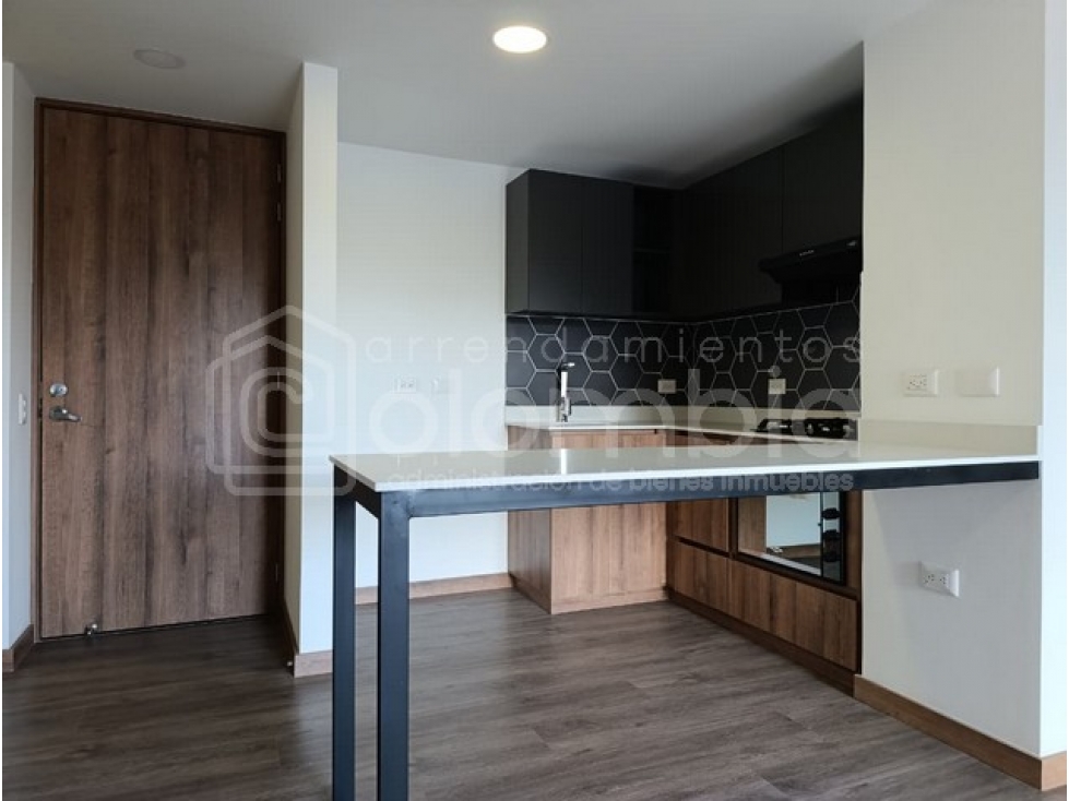 Apartamento en venta en Zona Industrial No. 1, Envigado · foto 3 de 22