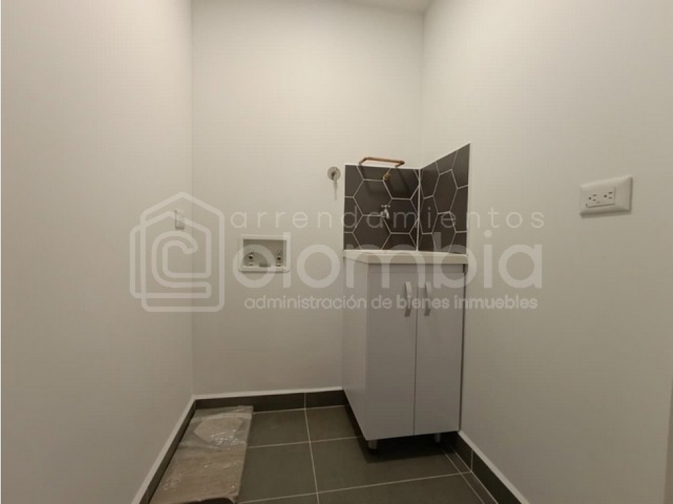 Apartamento en venta en Zona Industrial No. 1, Envigado · foto 6 de 22