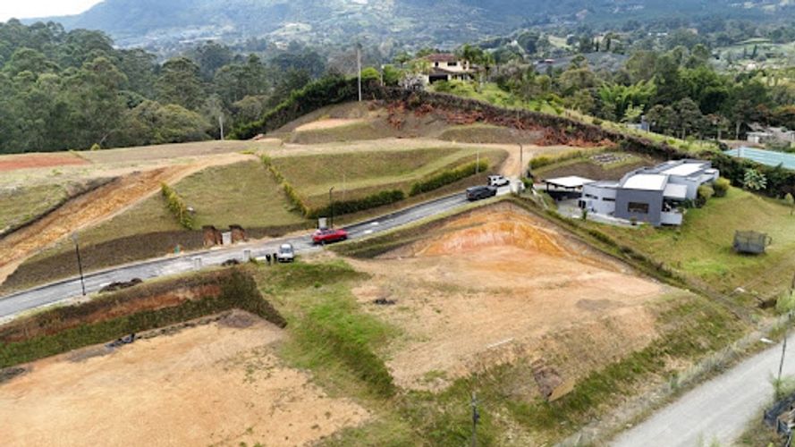 Lote en venta en El Carmen De Viboral, El Carmen de Viboral, 1580 m² · foto 2 de 10