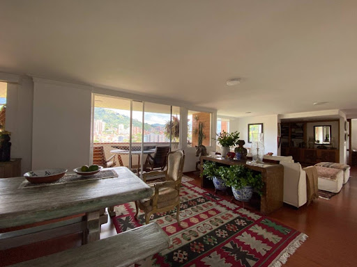 Apartamento en venta en Loma De Las Brujas, Envigado · foto 3 de 24