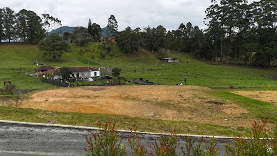 Lote en venta en El Carmen De Viboral, El Carmen de Viboral, 1580 m² · foto 5 de 10