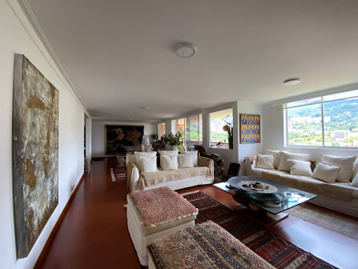 Apartamento en venta en Loma De Las Brujas, Envigado · foto 4 de 24