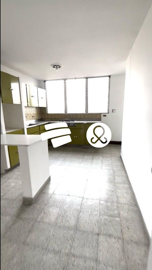 Apartamento en venta en Guayaquil, Medellín · foto 2 de 24