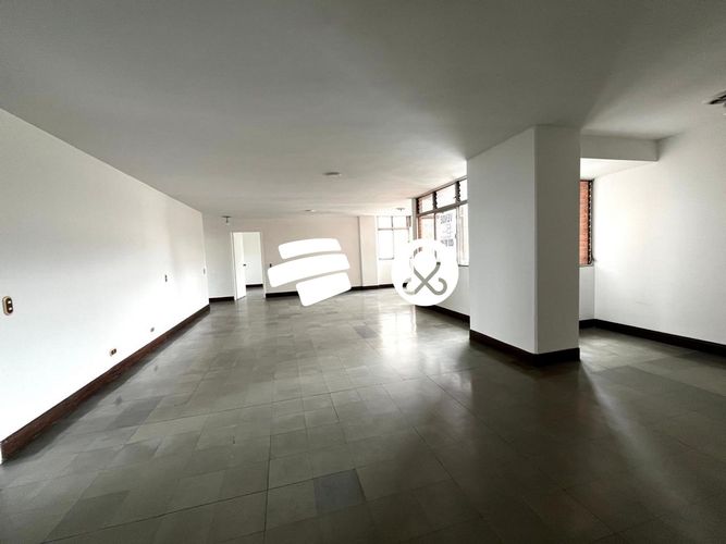 Apartamento en venta en Guayaquil, Medellín · foto 6 de 24