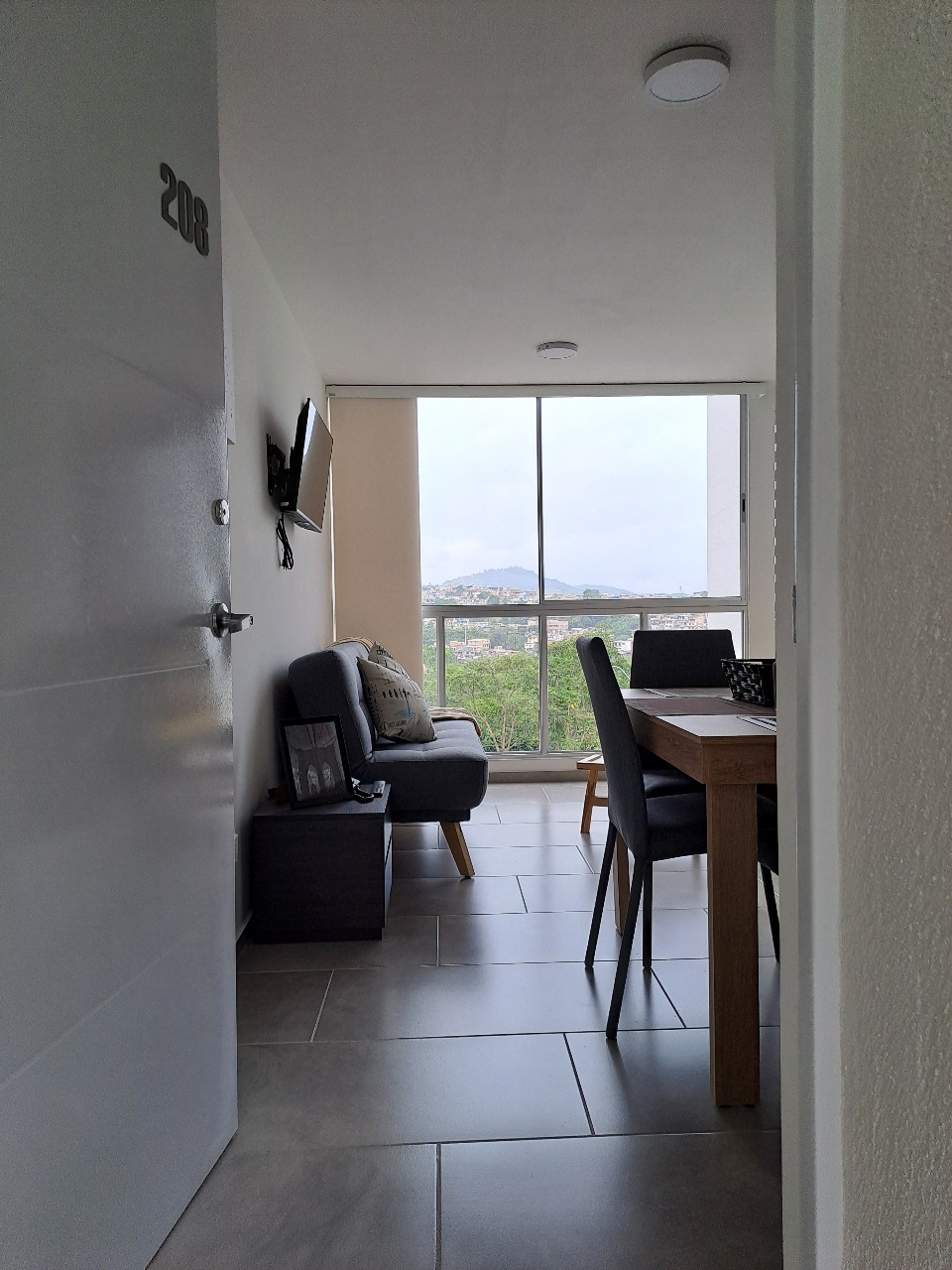 Apartamento en venta en Aeropuerto, Pereira · foto 2 de 18