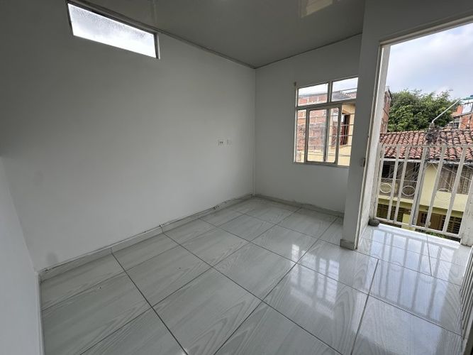 Edificio en venta en Las Delicias, Cali, 270 m² · foto 3 de 11