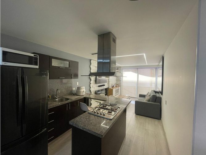 Apartaestudio en venta en Chico Norte, Bogotá, 51 m² · foto 3 de 18