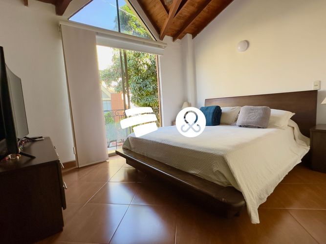 Casa de 3 alcobas en venta en Las Lomitas, Sabaneta, 125 m² · foto 4 de 16