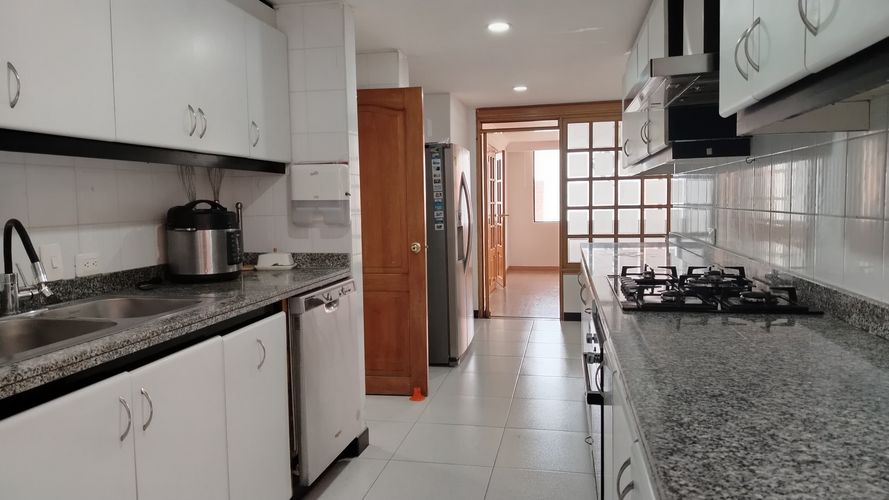 Apartamento en venta en Unicentro Bogotá, Bogotá · foto 15 de 24