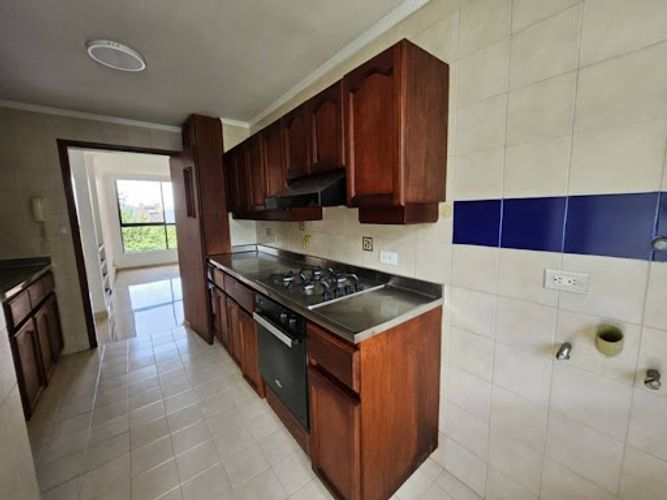 Apartamento de 3 alcobas en arriendo en La Calera, Medellín, 145 m² · foto 11 de 24