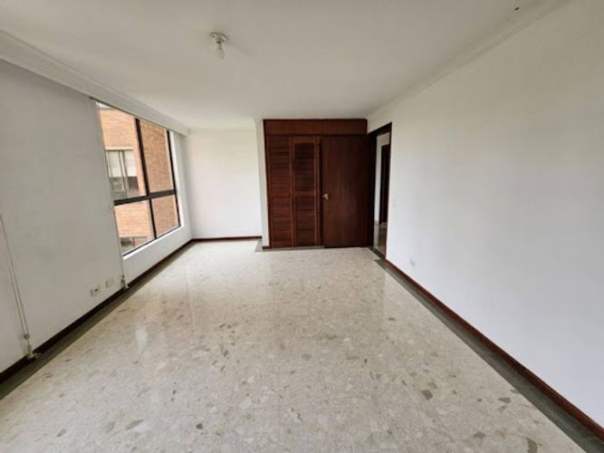 Apartamento de 3 alcobas en arriendo en La Calera, Medellín, 145 m² · foto 16 de 24