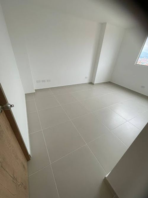 Apartamento de 3 alcobas en arriendo en San German, Medellín, 88 m² · foto 8 de 15